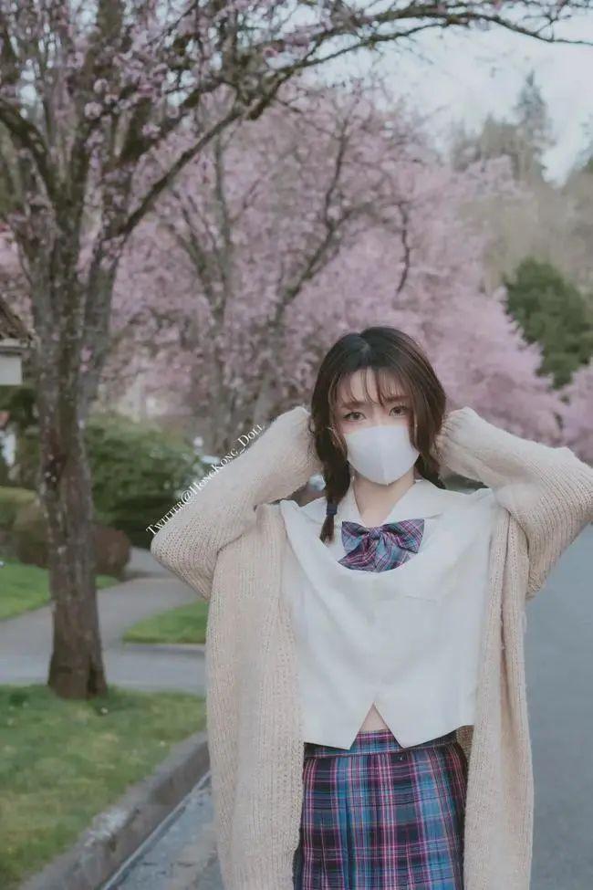 玩偶姐姐最新动态《晨钟暮鼓贰》预告发布。